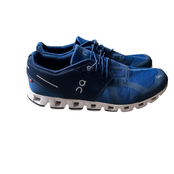 On Running Other - ON RUNNING (ON CLOUD) Sneaker Shoes in Blue/Denim Size 8--Flaw shown in photo
